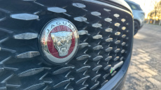 Jaguar F-Pace 2.0 D200 R-Dynamic Black 5dr Auto AWD Diesel Estate